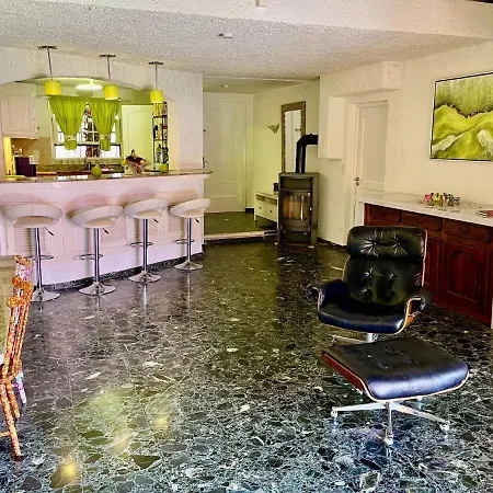 Villa Majestic In With Garden Lecci