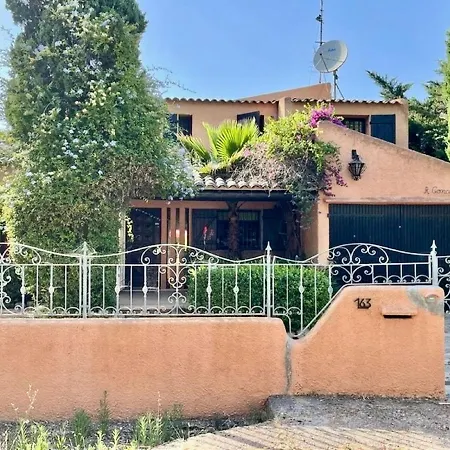 Majestic In With Garden