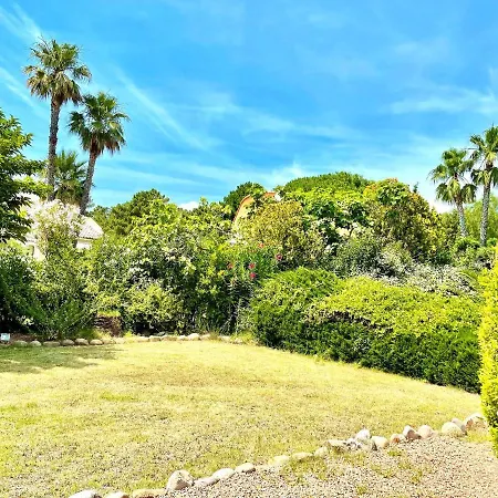 Majestic In With Garden Villa