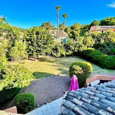 Villa Majestic In With Garden